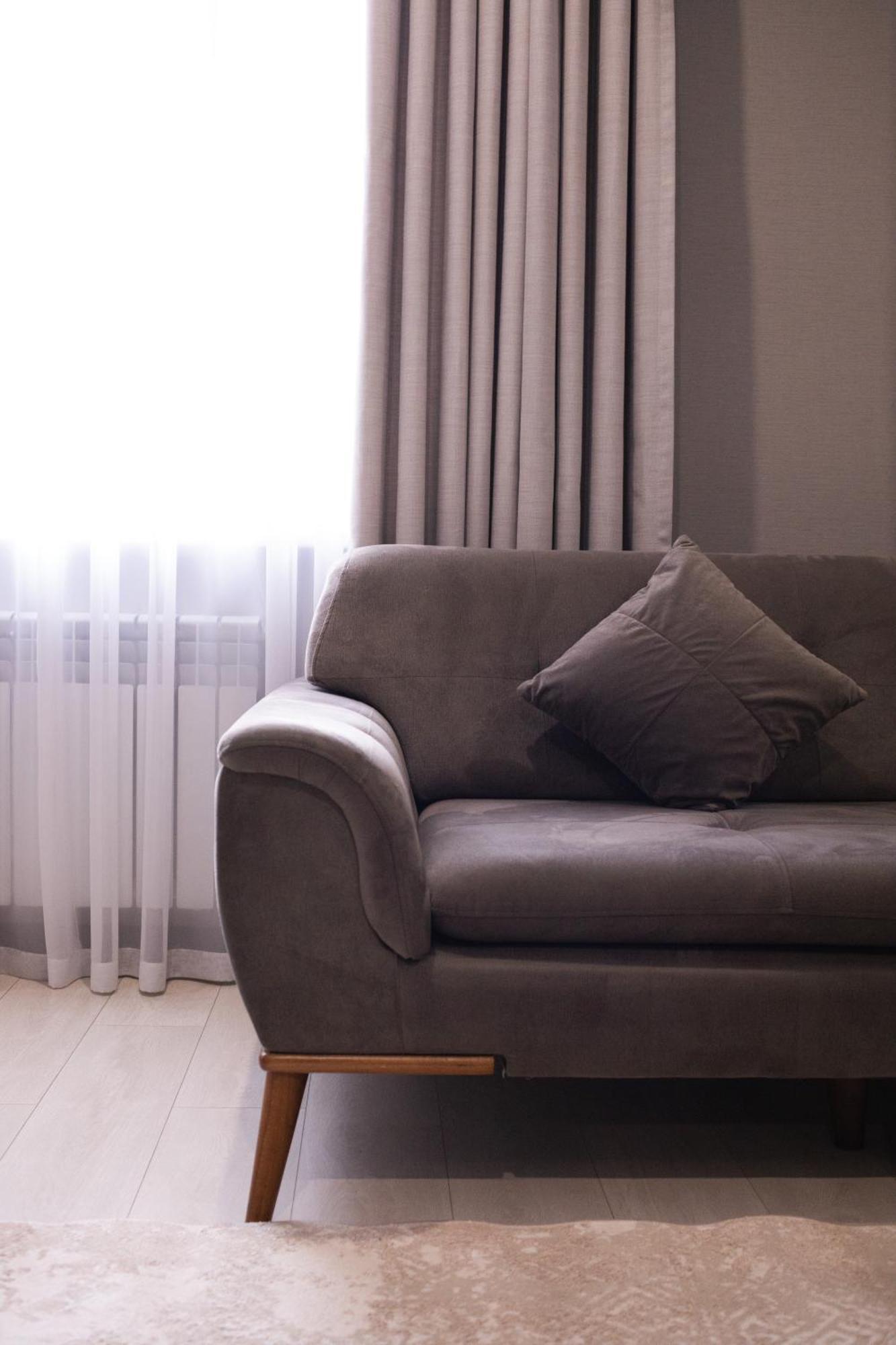 Resident Hotel Kazybek Bi アルマトイ エクステリア 写真